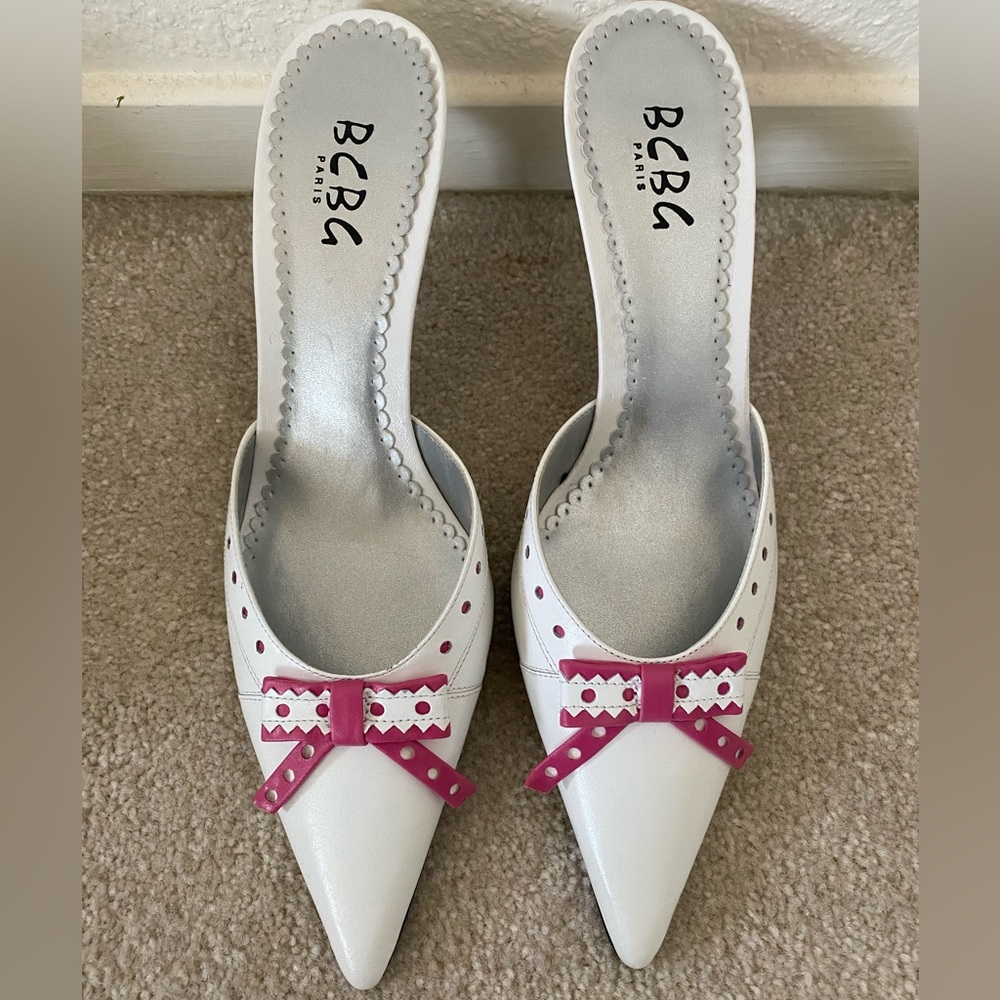 Y2K pointy toe kitten heels